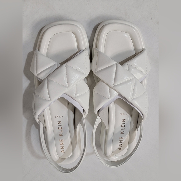 Anne Klein Artise Slingback Quilted Faux Leather Sandals Womens Size 9.5 - Picture 3 of 9